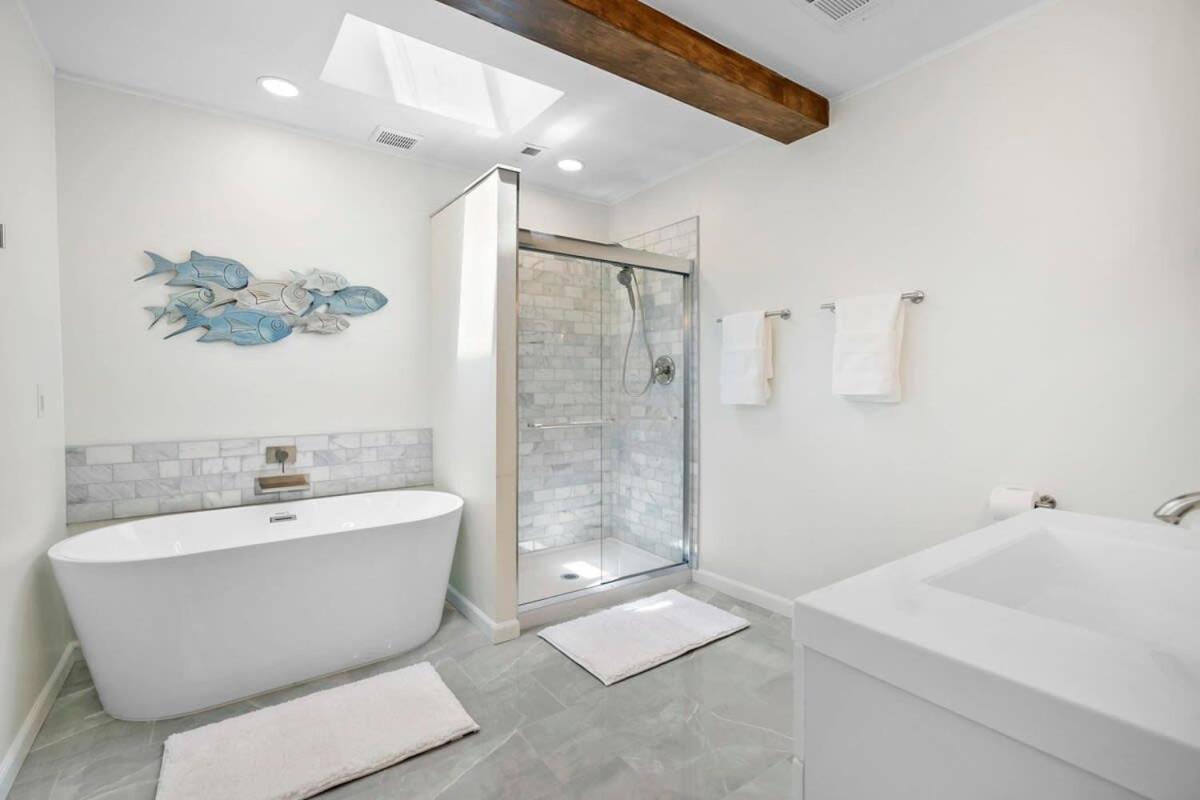 The St Augusdream Renovated Beach House Sleeps 8 Walk To Beach St. Augustine Eksteriør bilde