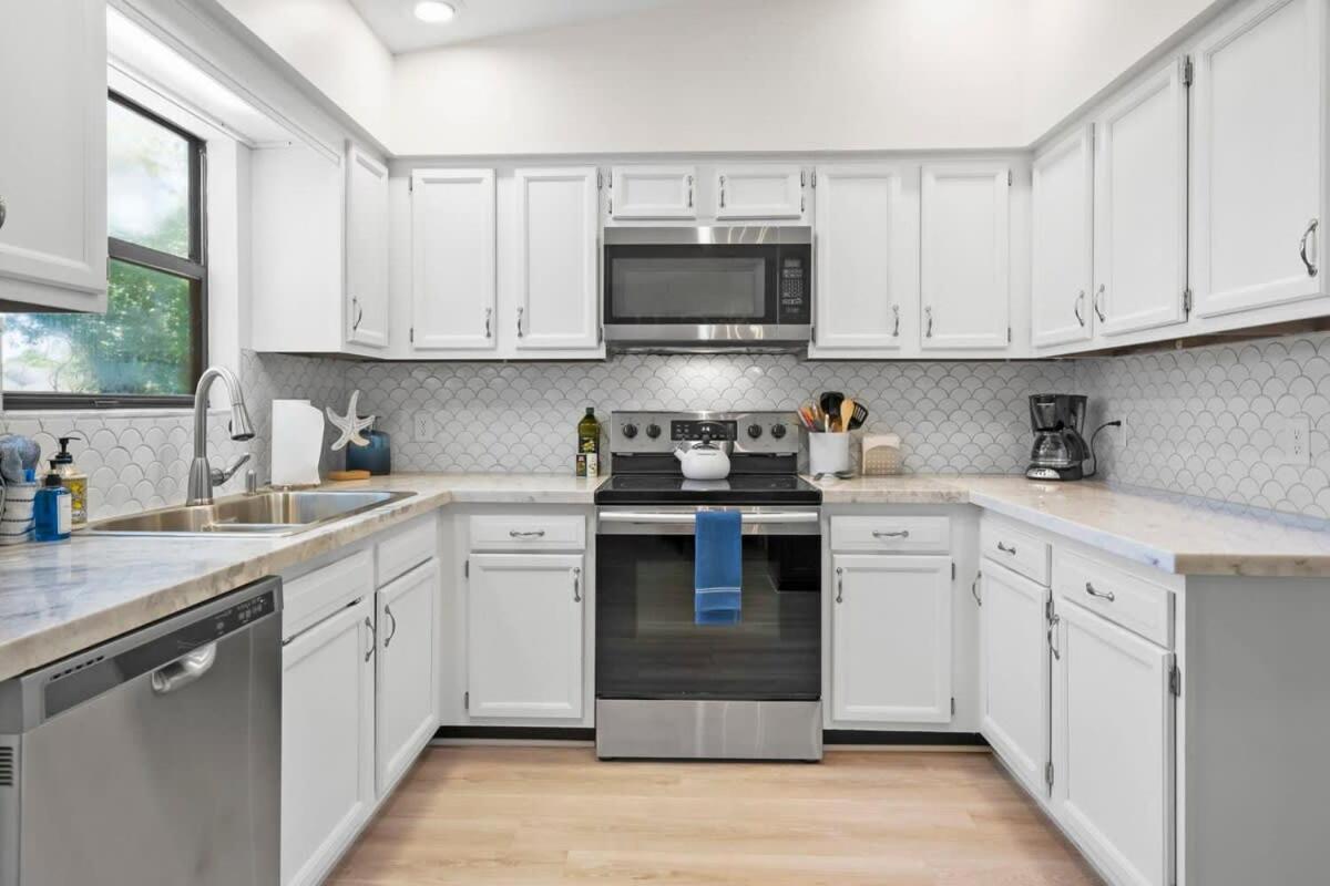 The St Augusdream Renovated Beach House Sleeps 8 Walk To Beach St. Augustine Eksteriør bilde